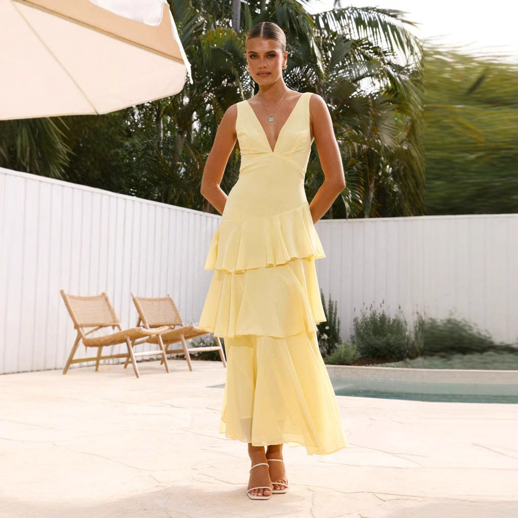 French-style Cake Dress With A Sleeveless V-neck For A Feminine Touch