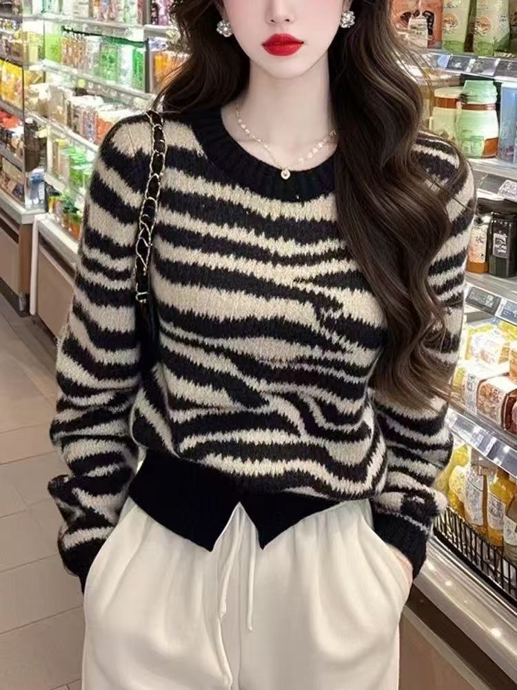 Retro Stunning Black Zebra-Print Crew-Neck Long-Sleeve Sweater