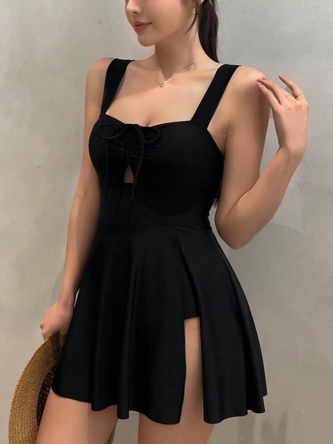 Modest Figure-flattering One-piece Swimsuit That Covers The Tummy