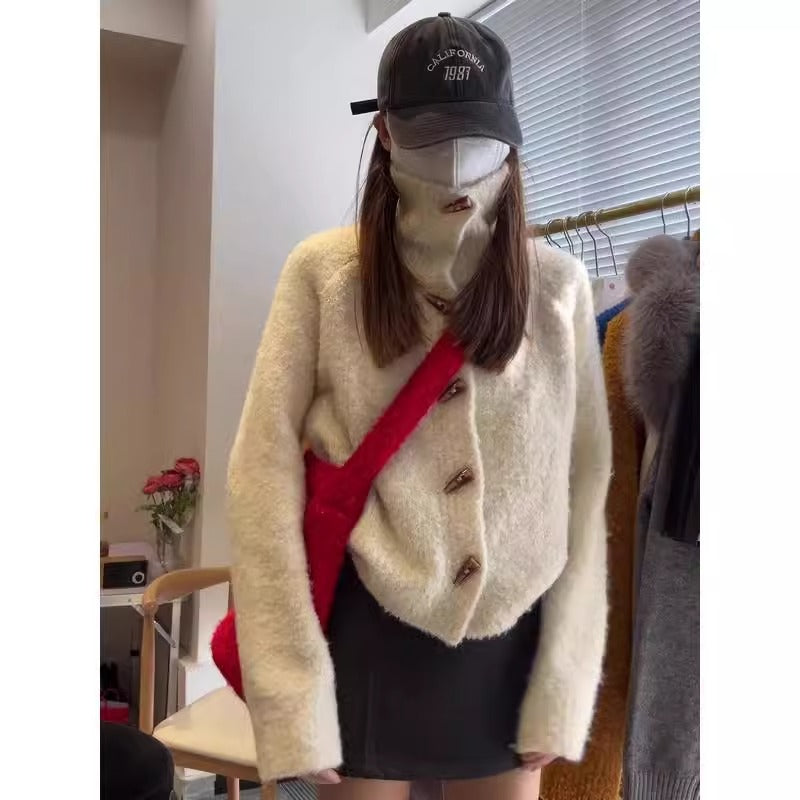 Elegant Soft And Warm Top For Spring And Autumn